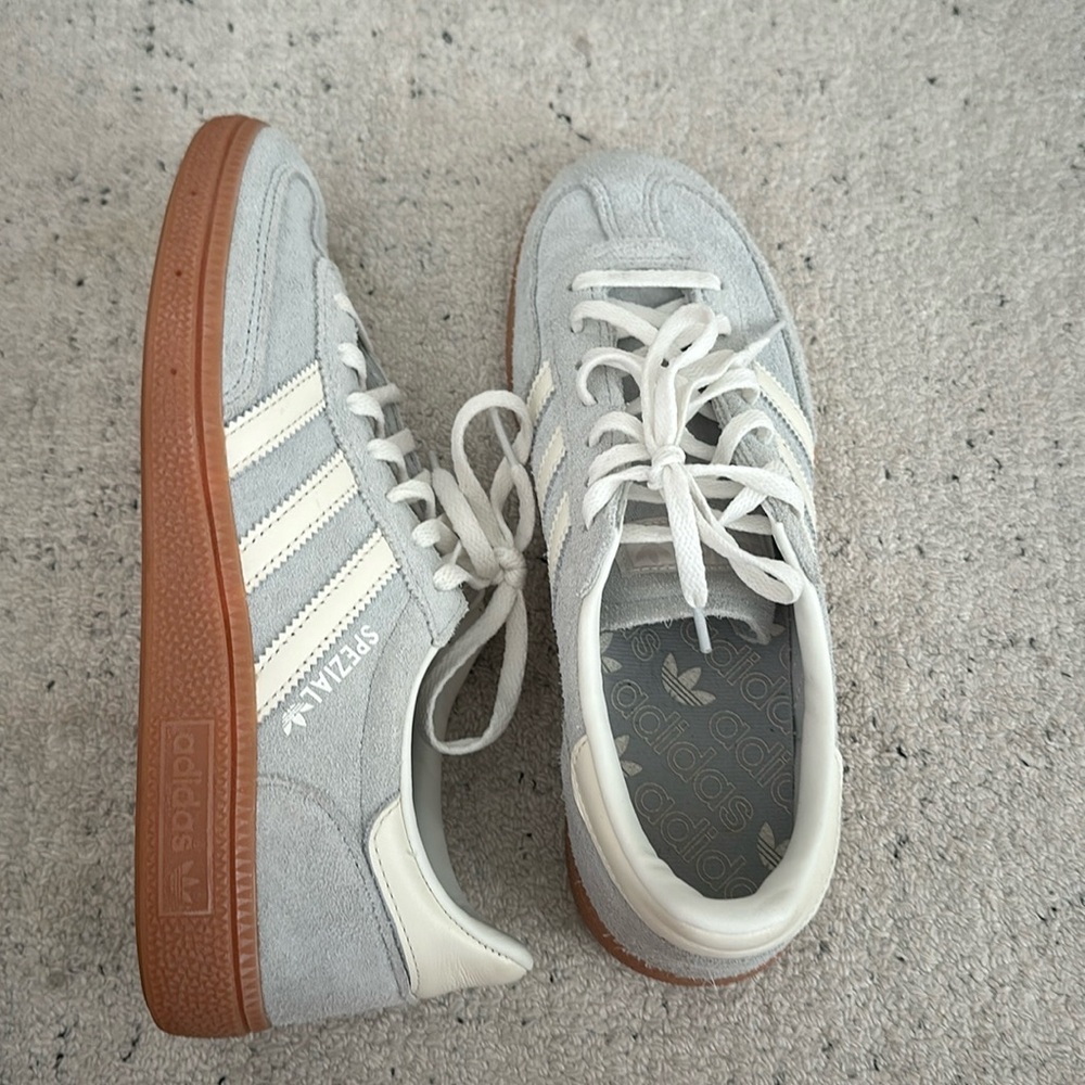 Adidas spezial light grey great condition size 7.5